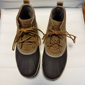 Eddie Bauer Women’s Brown Duck Boots. Size 9.5